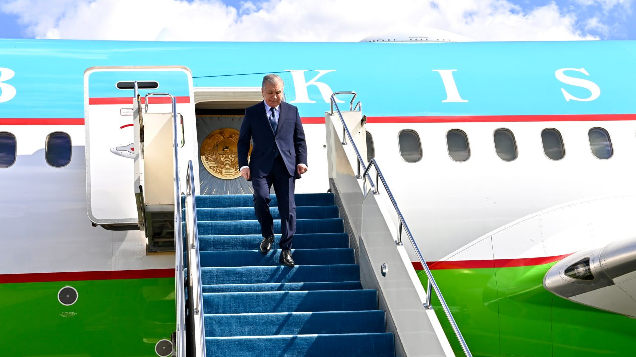 شاۆكات ميرزيوەۆ استاناعا رەسمي ساپارمەن كەلدى