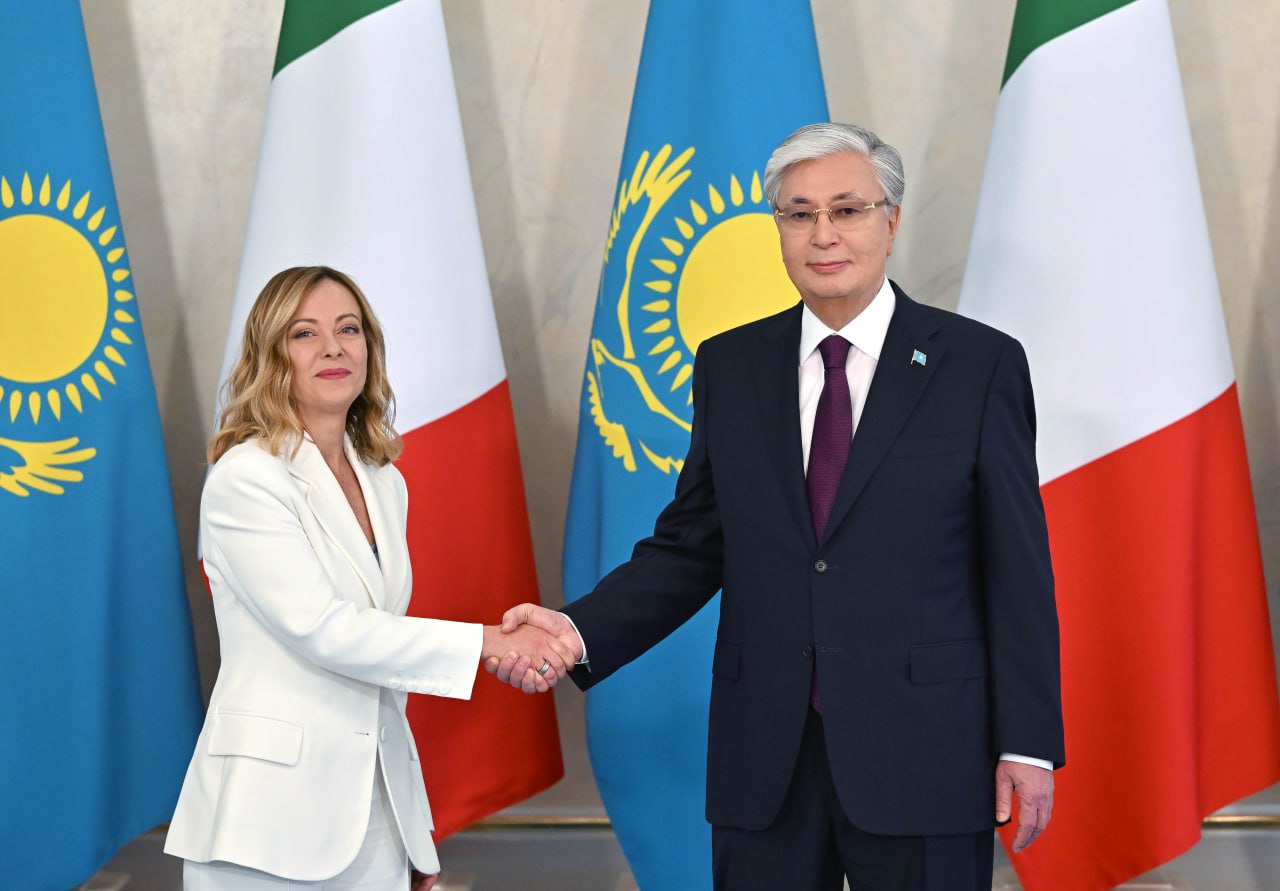 قاسىم-جومارت توقاەۆ پەن دجوردجا مەلوني كەلىسسوز جۇرگىزدى