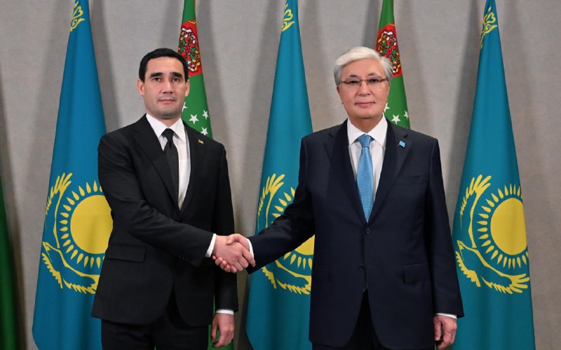 مەملەكەت باسشىسى تۇرىكمەنستان پرەزيدەنتىمەن كەزدەستى