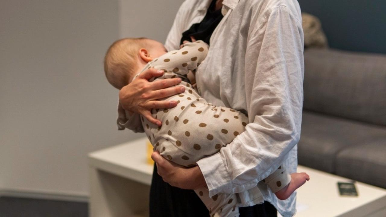 قازاقستاندا انا سۇتىمەن قورەكتەندىرۋ نەگىزدەرىنە ۇيرەتۋ جوباسى باستالدى