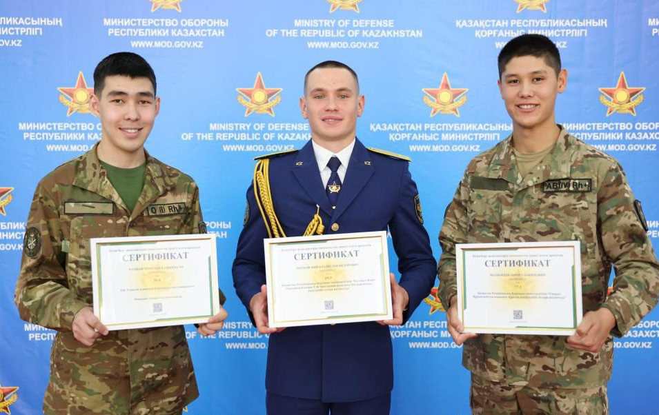 2000-نان استام سارباز مەملەكەتتىك گرانت الدى