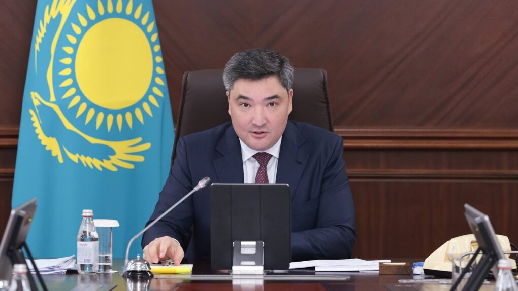 بەكتەنوۆ مەملەكەتتىك قولداۋ الاتىن كاسىپورىندارعا ەسكەرتۋ جاسادى