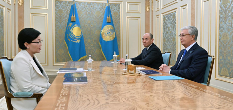 پرەزيدەنت ەڭبەك جانە حالىقتى الەۋمەتتىك قورعاۋ ءمينيسترىن قابىلدادى