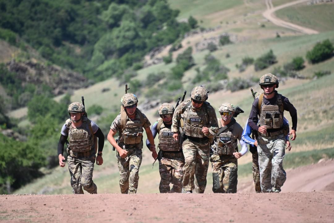 جاۋىنگەرلەر حالىقارالىق جارىسقا قاتىسادى