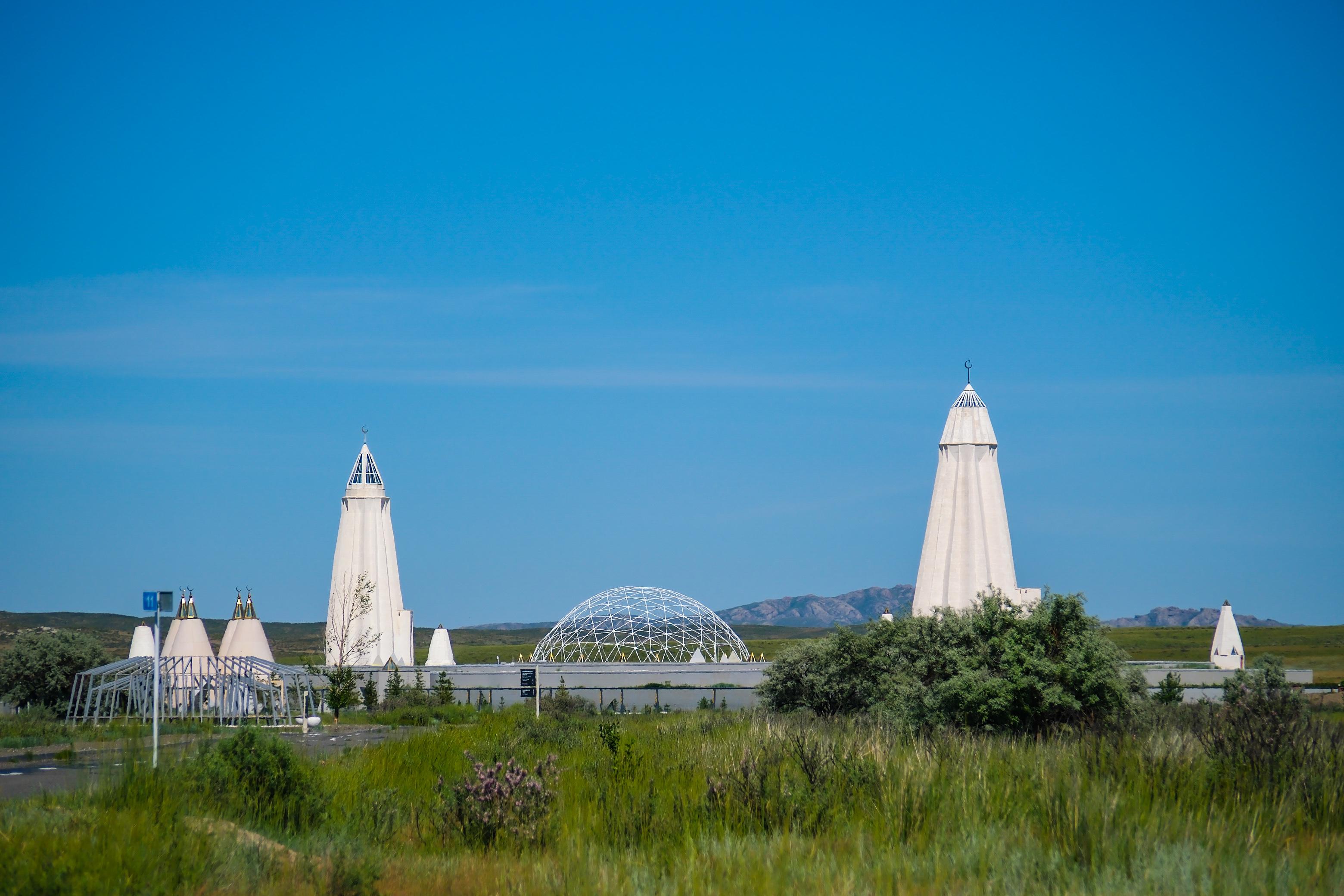 تاريحى تەرەڭ كيەلى مەكەن