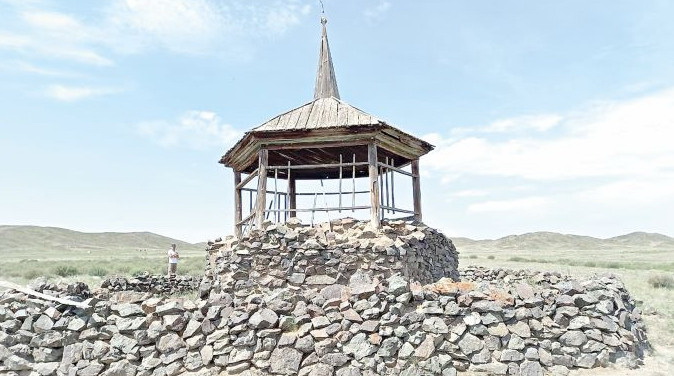 كوكپەكتىدەگى كونە كىتاپحانا