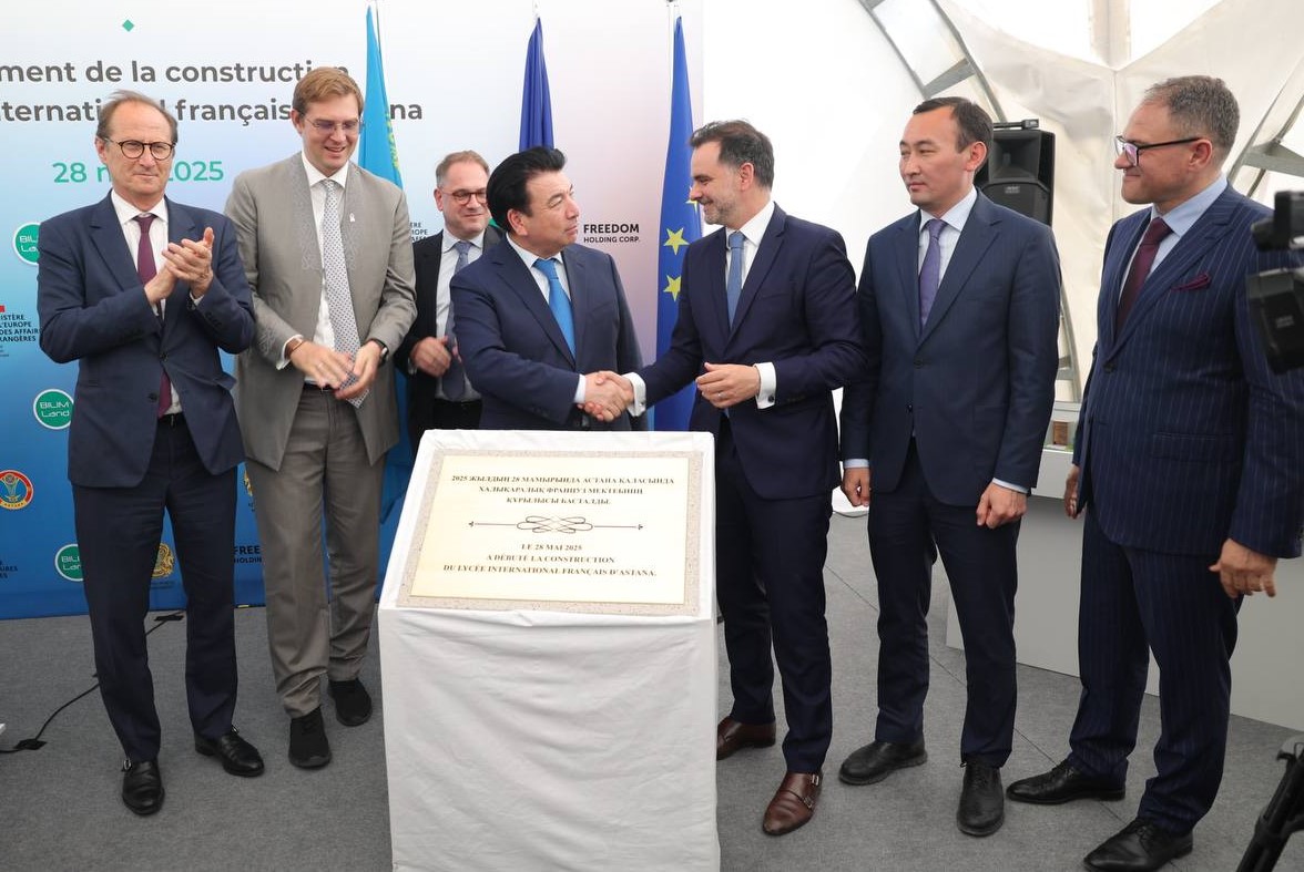 استانادا قازاق-فرانتسۋز مەكتەبىنىڭ قۇرىلىسى باستالدى