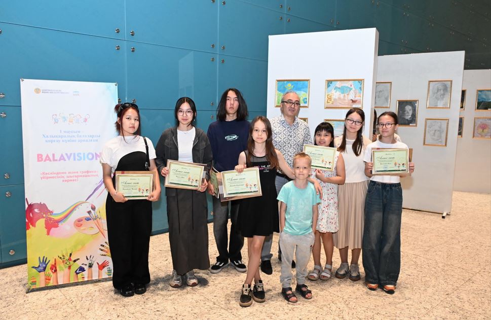 تەاتر مەن مۋزەيلەرگە كىمدەر تەگىن كىرە الادى