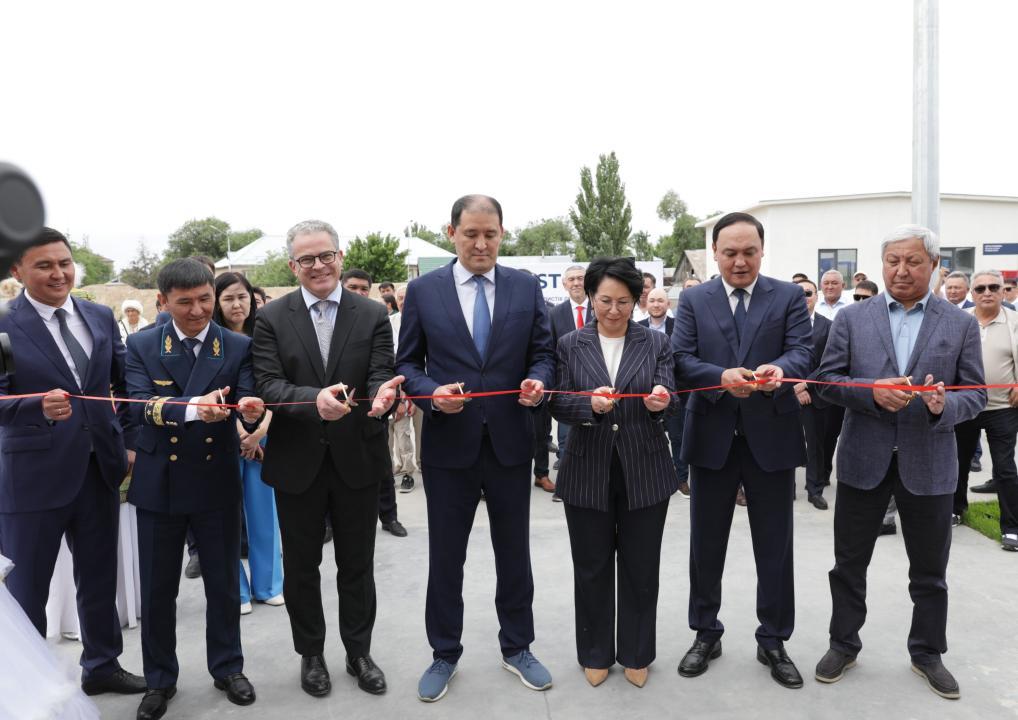 تەمىرجول كلاستەرى دامۋدا: شۋ اۋدانىندا 100 جاڭا جۇمىس ورنىنا ارنالعان زاماناۋي دەپو اشىلدى