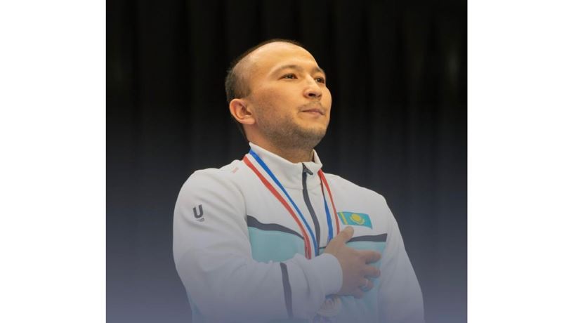 پاۋەرليفتينگتەن الەم چەمپيونى اتانعان تۇڭعىش قازاق