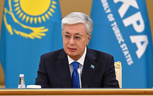 پرەزيدەنت تۇركى مەملەكەتتەرى پارلامەنتتىك اسسامبلەياسى سپيكەرلەرىمەن كەزدەستى