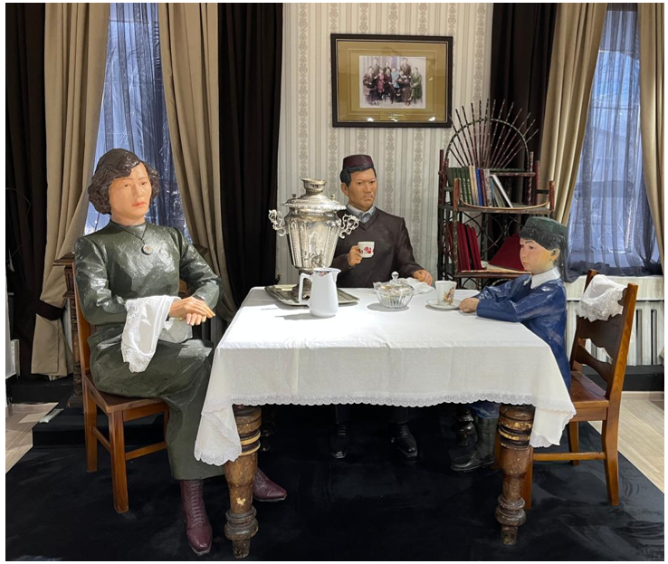 مىرجاقىپ ۇيىندەگى بۇيىمدار