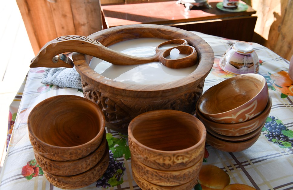 قاراباۋىردىڭ قىمىزى-اي!