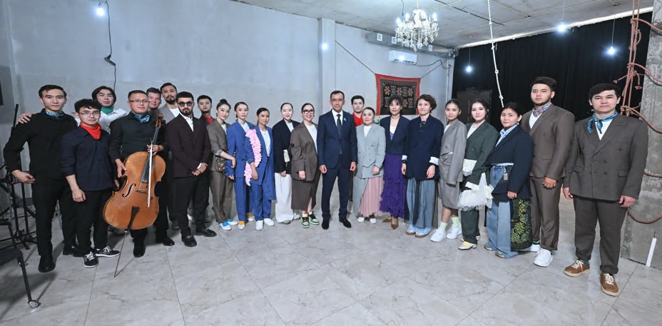 ينكليۋزيۆتى قوعامعا – يگى قادام