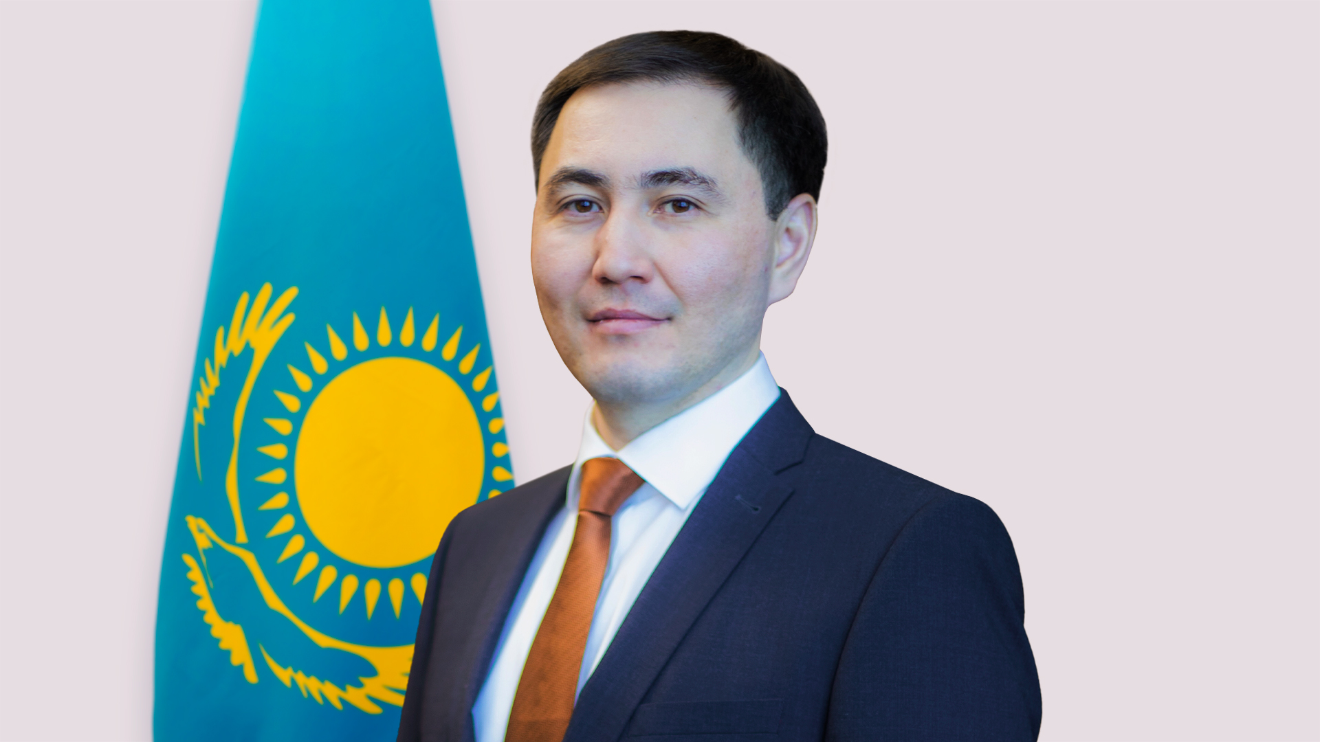 ستراتەگيالىق زەرتتەۋلەر ينستيتۋتىنا جاڭا ديرەكتور تاعايىندالدى