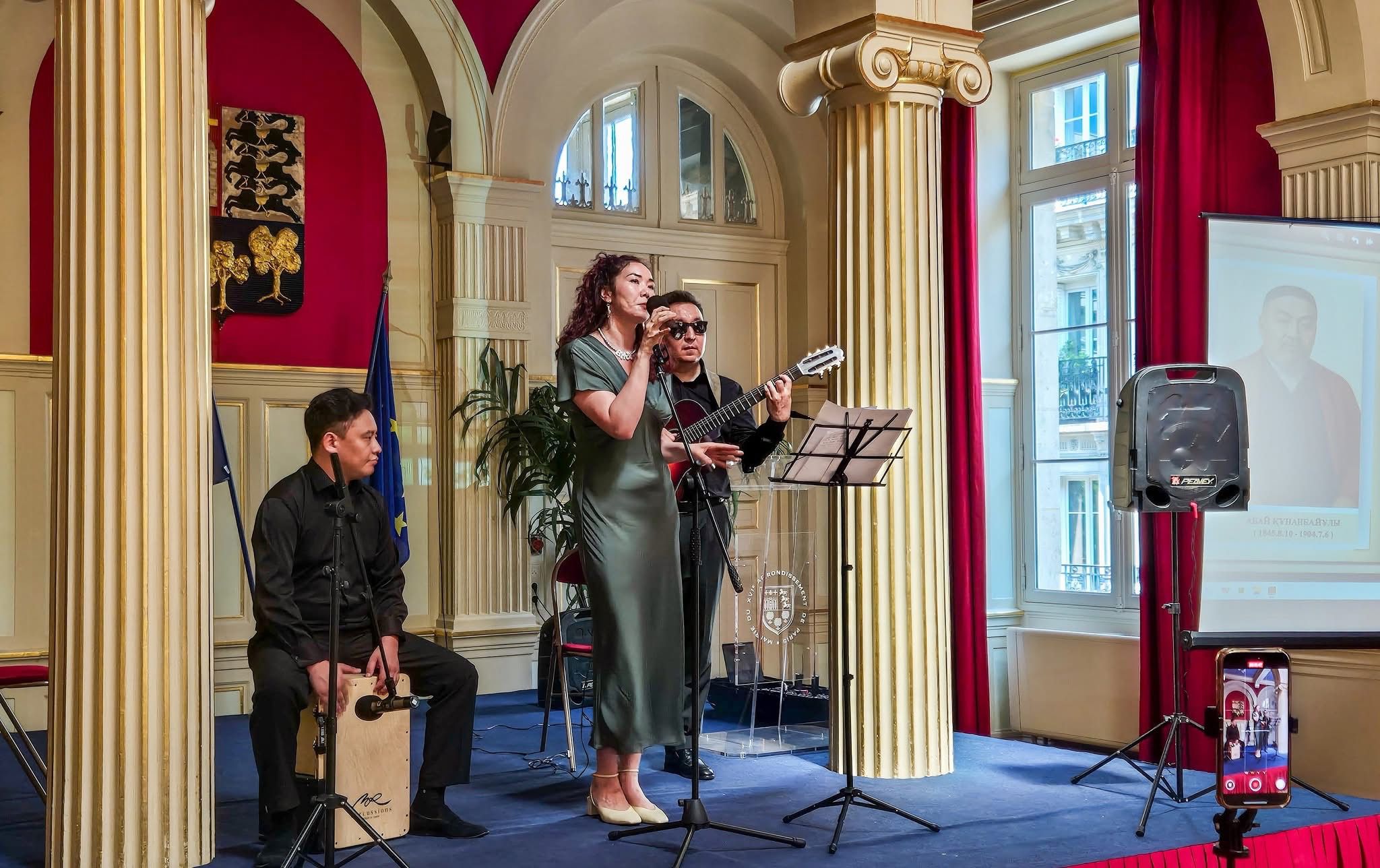  ۇلى اقىن فرانتسيادا  ۇلىقتالدى