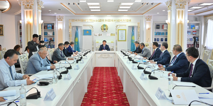 كوميسسيا وتىرىسى ءوتتى