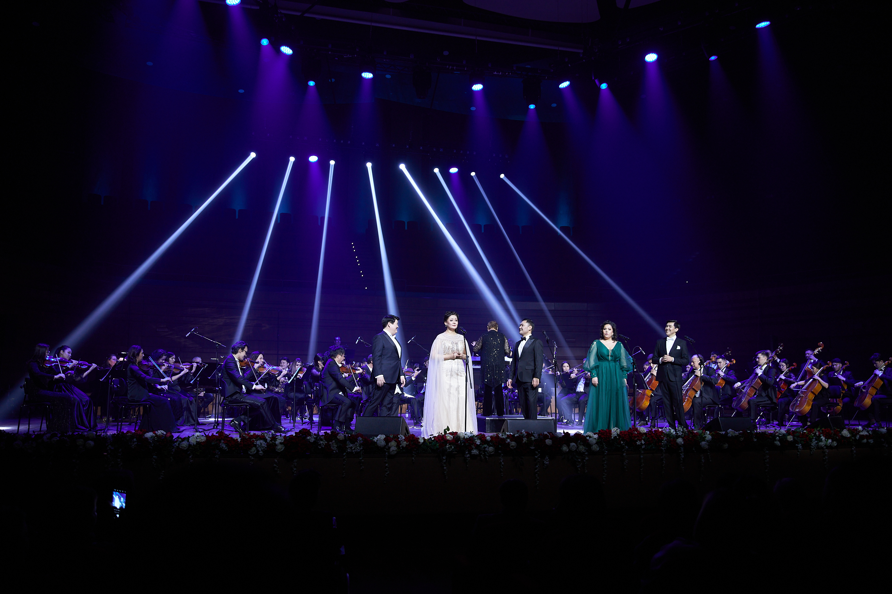 «قازاقكونتسەرت» كونتسەرتتىك باعدارلامالار سەرياسىن ۇسىنادى