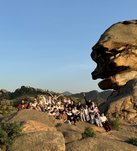 «Oyorda»: كىتاپ وقۋ – سانالى تاڭداۋ