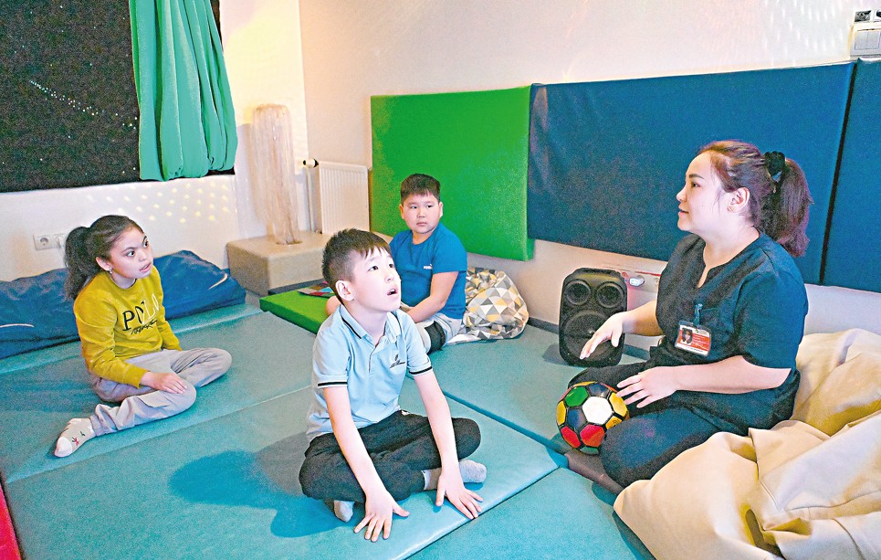 ەرەكشە بالالارعا ەلدىك قامقورلىق قاجەت