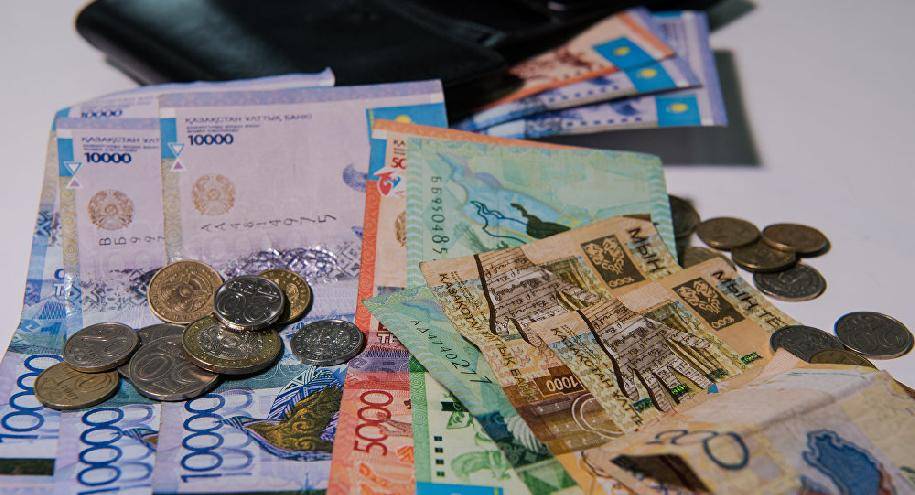 مارجا ىشىندە جاسىرىنعان باعا بار...