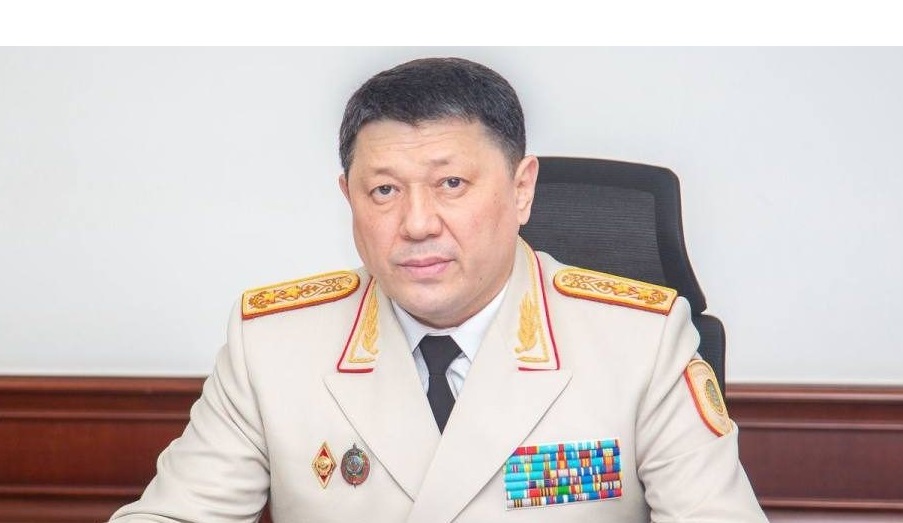 ەرجان سادەنوۆ: زاڭعا قۇرمەت ءومىر سالتىنا اينالۋى ءتيىس