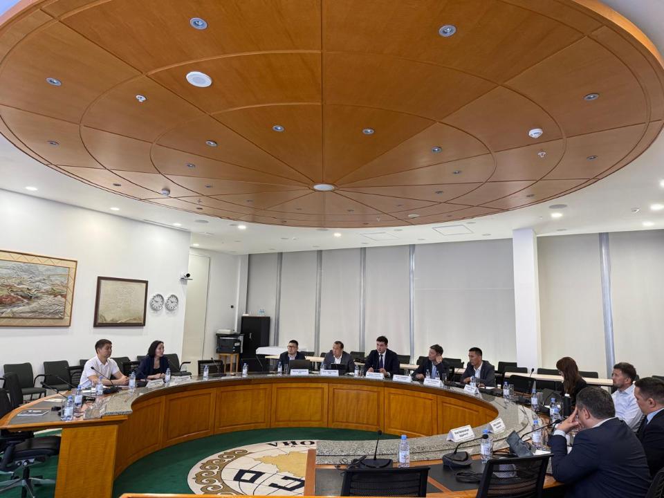 اتىراۋدا جەرگىلىكتى قامتۋدى دامىتۋ جانە وندىرۋشىلەردى قولداۋ بويىنشا B2B-كەزدەسۋلەر ءوتتى