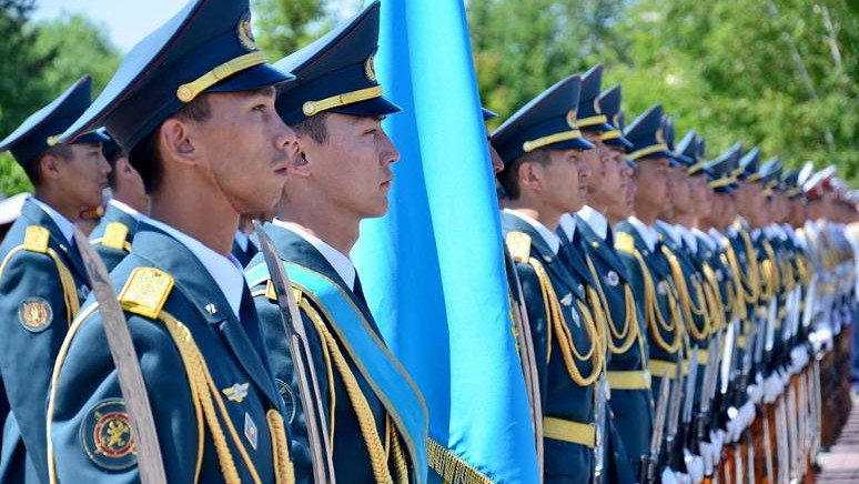 بۇگىن - قازاقستان پوليتسياسى كۇنى