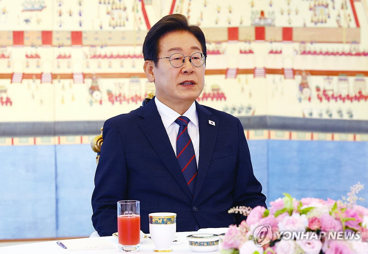 وڭتۇستىك كورەيا پرەزيدەنتى ناتو سامميتىنە قاتىسۋدان باس تارتتى