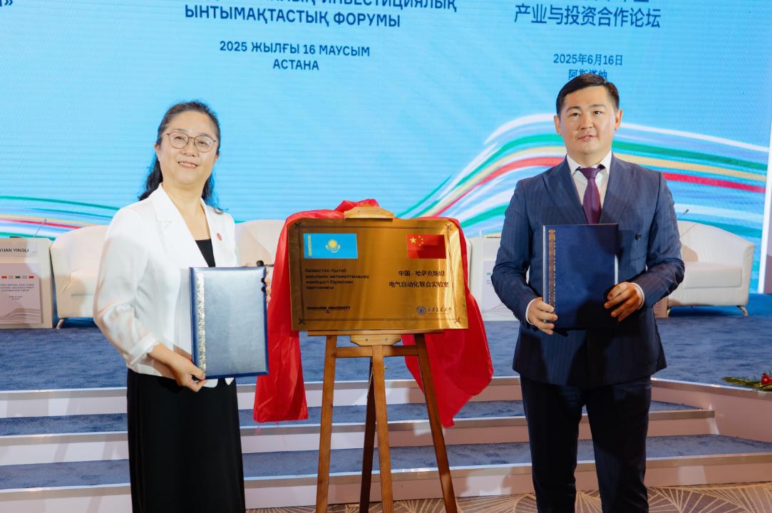 توقاەۆ: قازاق-قىتاي قاتىناستارى سەنىمگە نەگىزدەلگەن