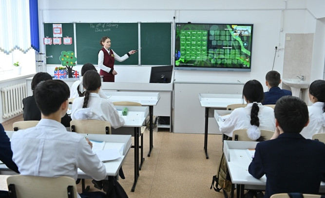 ديرەكتورلاردىڭ جۇكتەمەسى زاڭمەن رەتتەلۋى ءتيىس – ساۋرىقوۆ