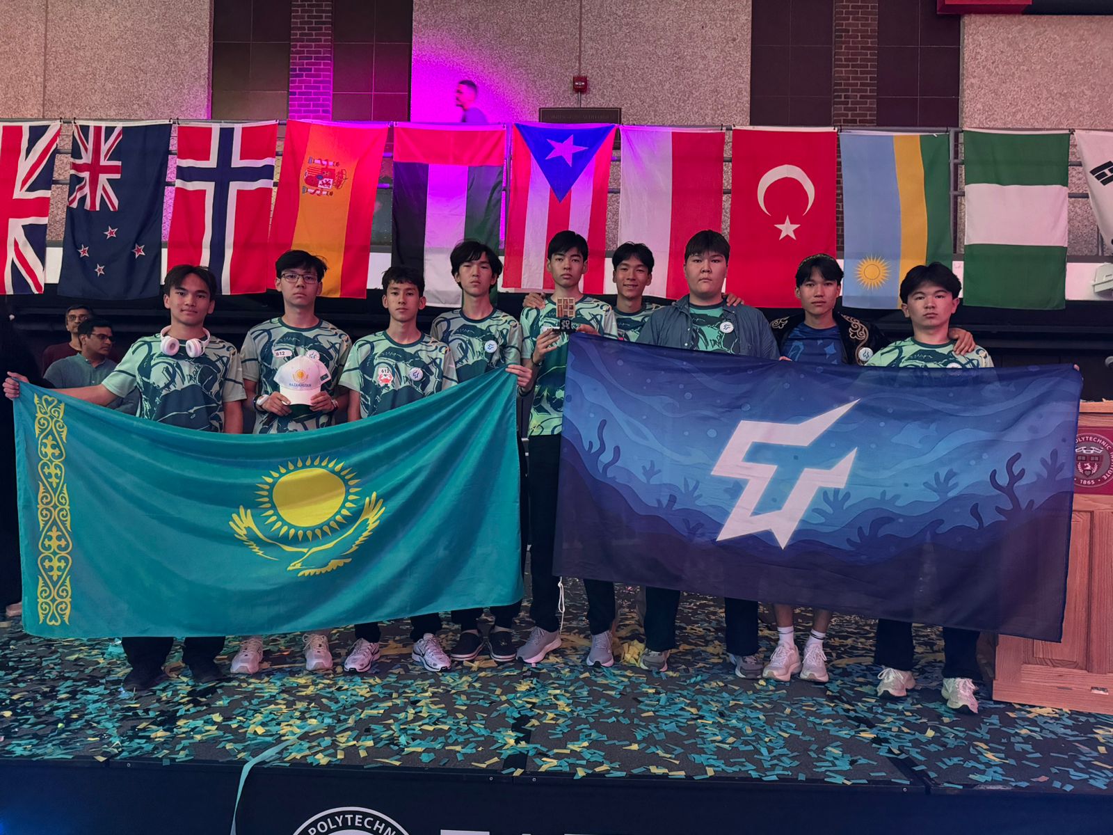 اقش-تا جۇلدەگەر اتاندى