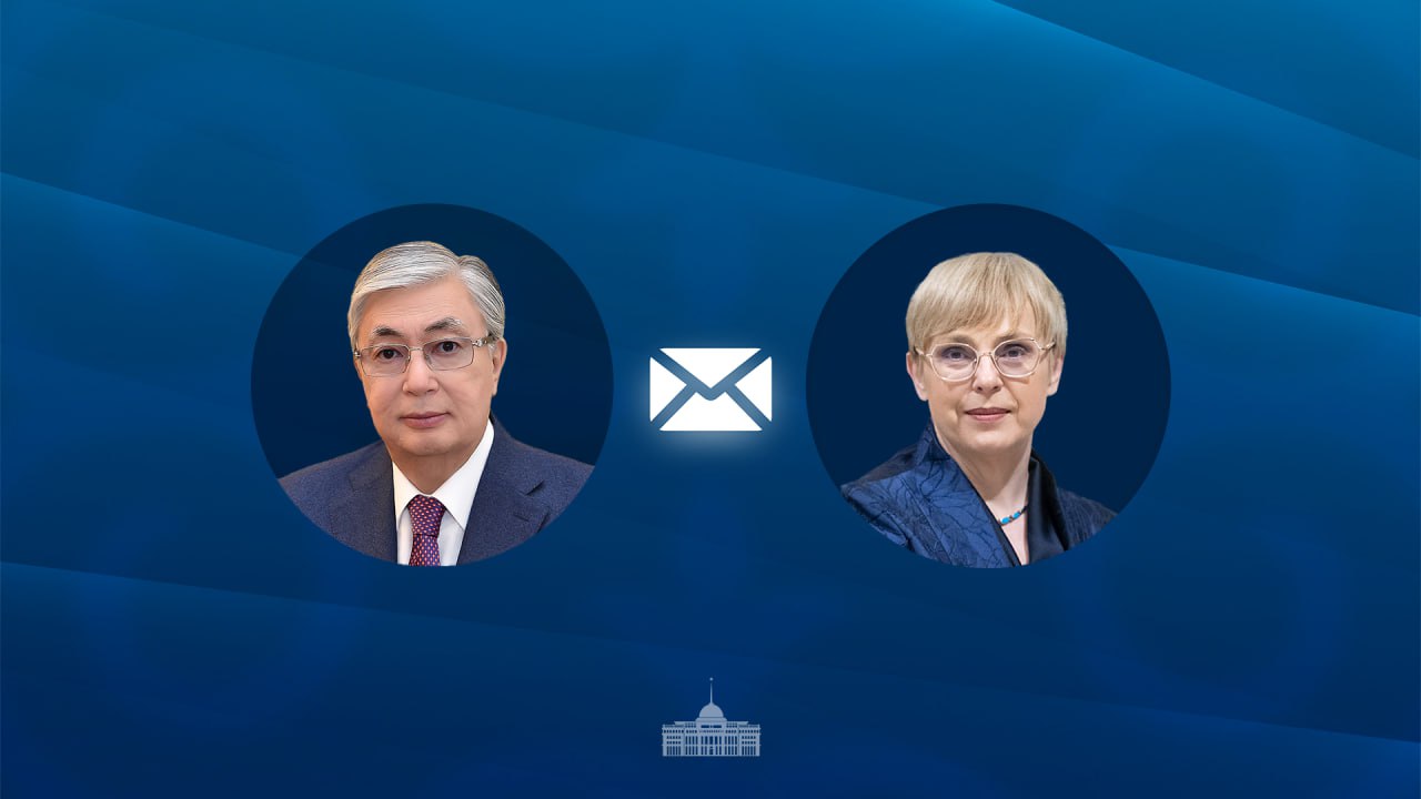 مەملەكەت باسشىسى سلوۆەنيا پرەزيدەنتىن ۇلتتىق مەرەكەمەن قۇتتىقتادى