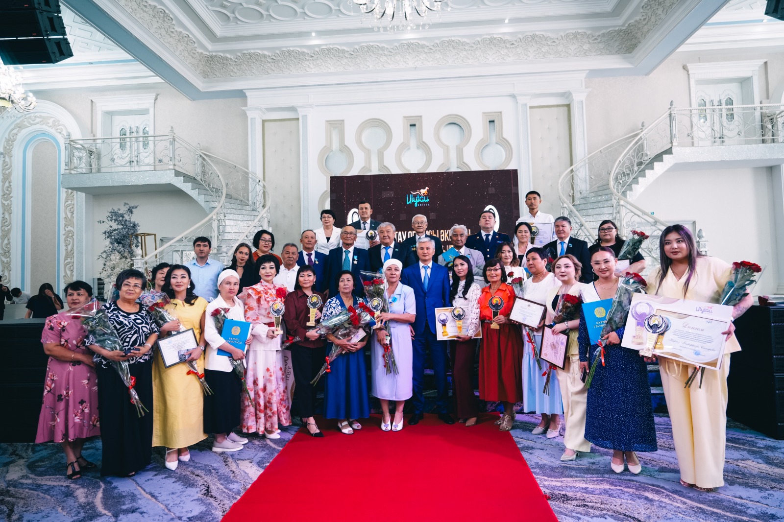 باق وكىلدەرىنە  «ŪLAR» سىيلىعى تابىس ەتىلدى