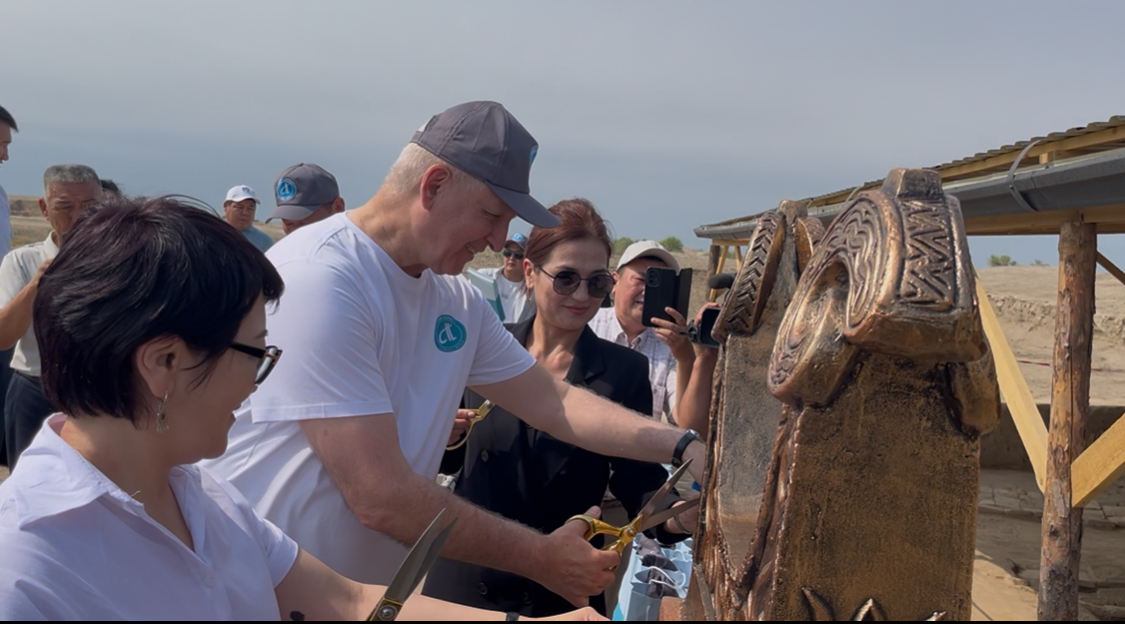 تۇركىگە ورتاق جانكەنتتىڭ جادىگەرى