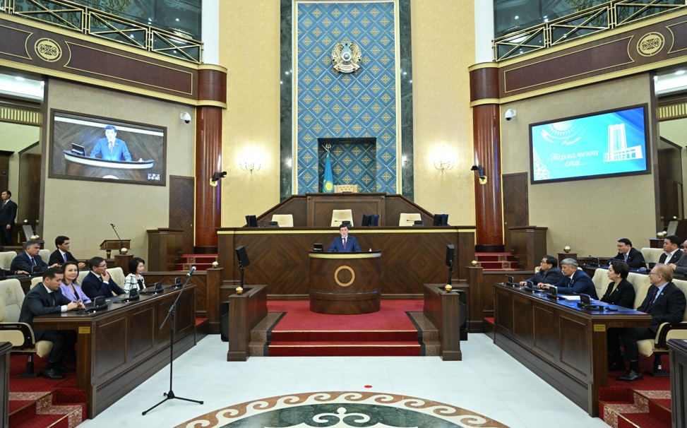 مەرەكە قارساڭىنداعى ماراپات