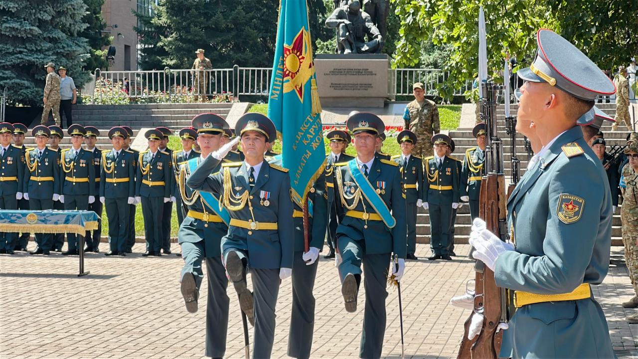 الماتىدا 210 جاس لەيتەنانت اسكەري ينستيتۋتتى ءتامامدادى