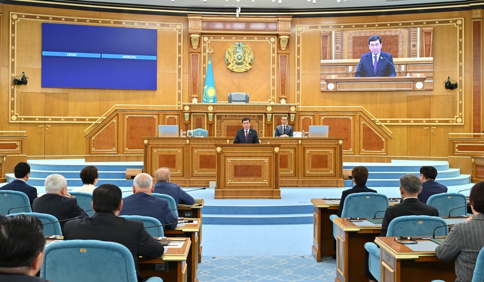 پارلامەنت كەزەكتى سەسسياسىن قورىتىندىلادى