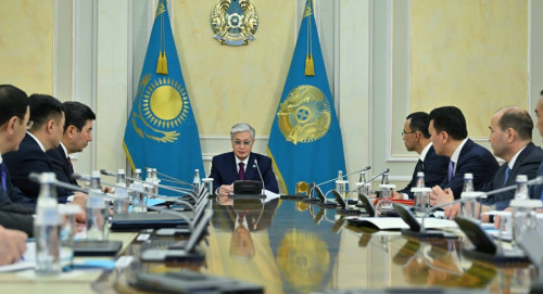 مەملەكەت باسشىسى قاۋىپسىزدىك كەڭەسىنىڭ وتىرىسىن وتكىزدى