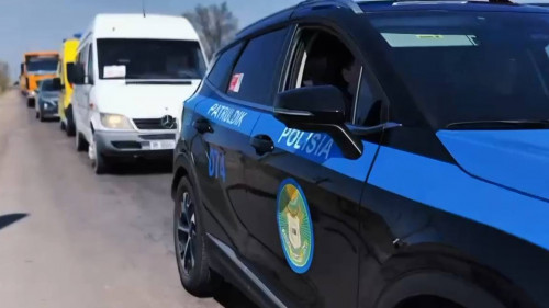 قاراعاندىلىق وقۋشىلار تۇزەۋ مەكەمەسىنە باردى