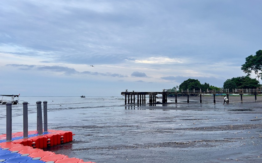 بالي ارالىندا پاروم اپاتقا ۇشىراپ, 4 ادام قازا تاپتى