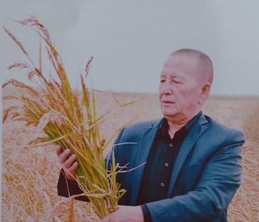 جۇرتىنىڭ ىقىلاسىنا بولەنگەن ازامات