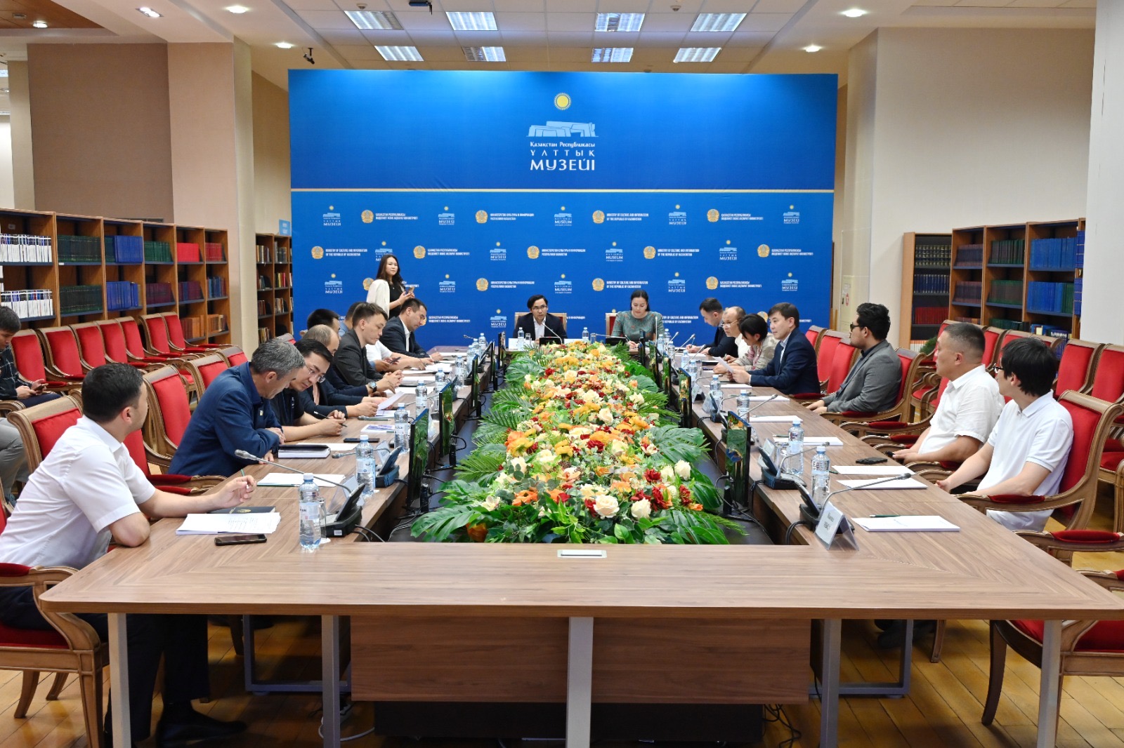 «Tańba» كلۋبىنىڭ وتىرىسىندا قازاق گەرالديكاسىنىڭ دامۋ جولدارى تالقىلاندى