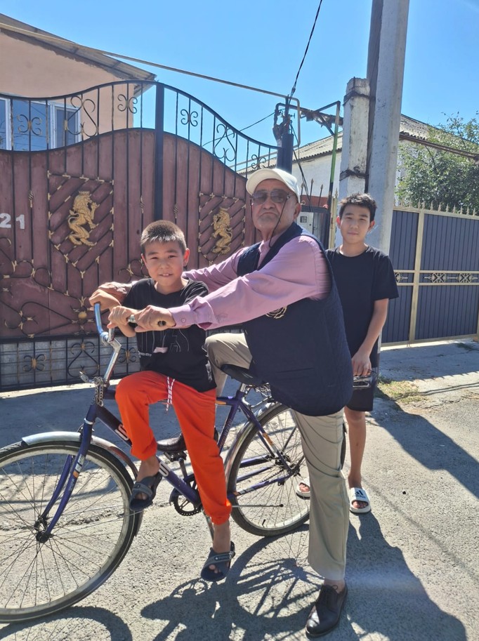 جەتپىس جەتى جاستاعى بەلەسەبەتشى