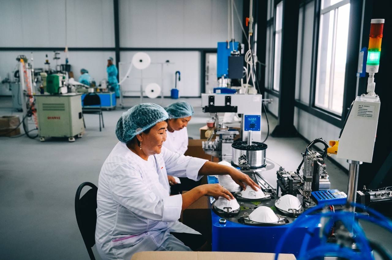  ۇلىتاۋ وبلىسىندا رەسپيراتور شىعاراتىن زاۋىت اشىلدى