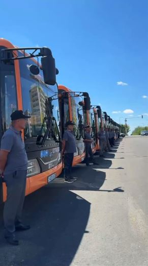 جەزقازعاننىڭ اۆتوپاركى 15 جاڭا  اۆتوبۋسپەن تولىقتى