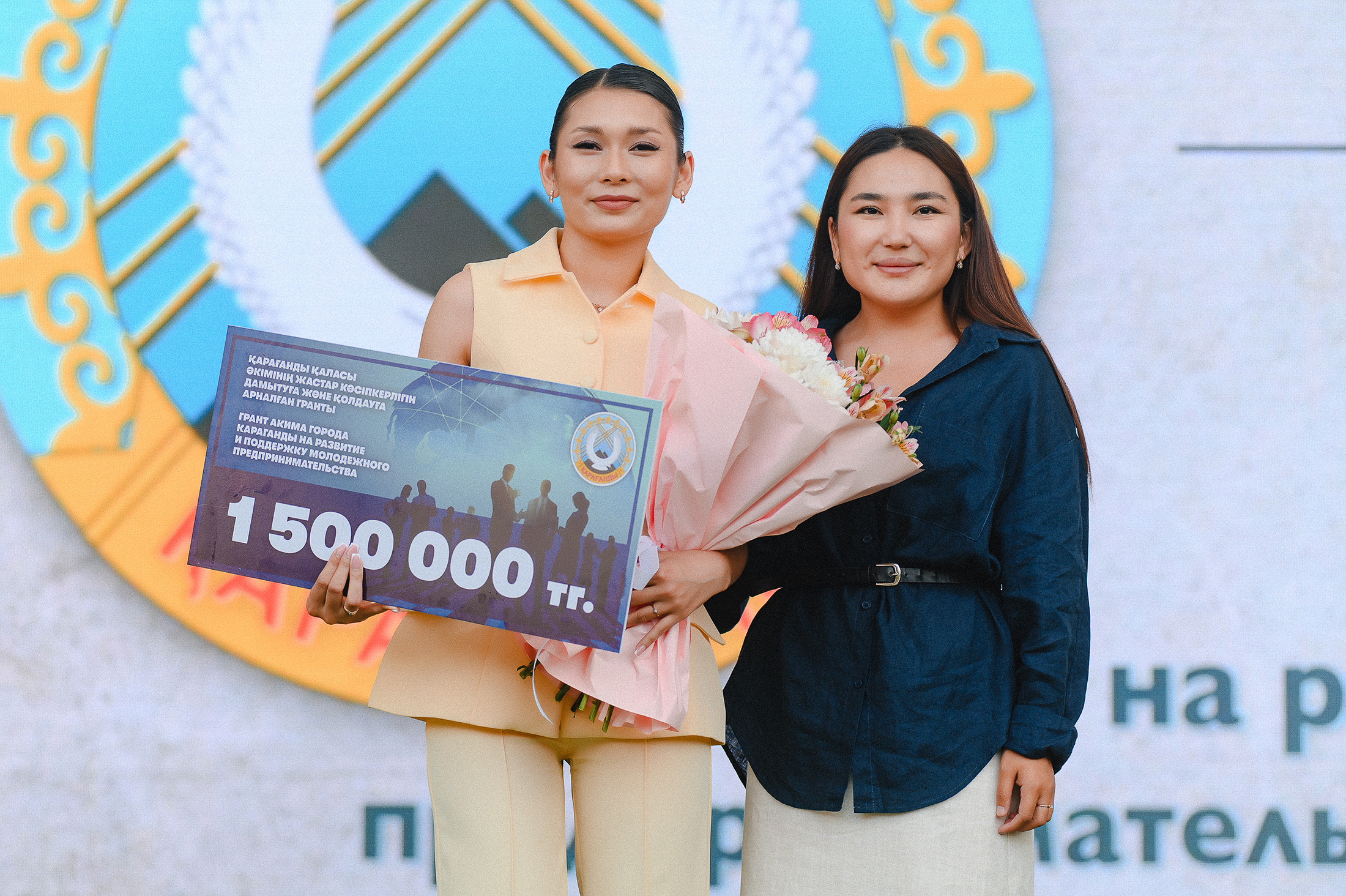 قاراعاندىدا جاس كاسىپكەرلەرگە قالا اكىمىنىڭ گرانتتارى تابىستالدى