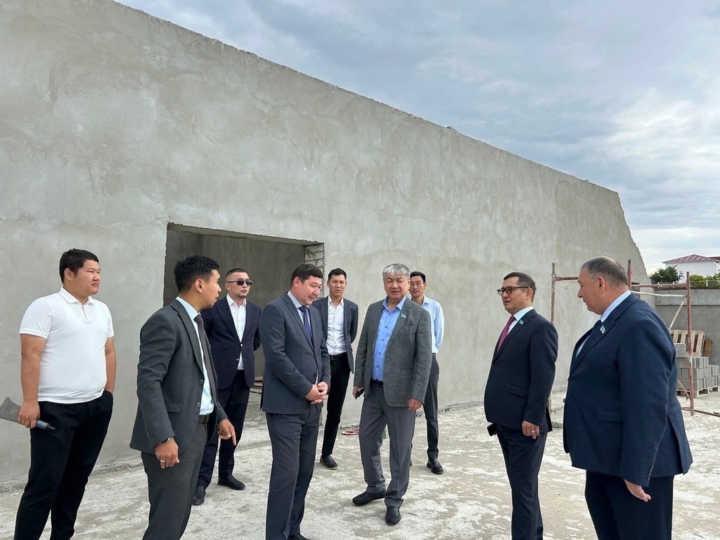 ۇيلەسىمدى جۇمىس ىلگەرىلەۋگە باستايدى