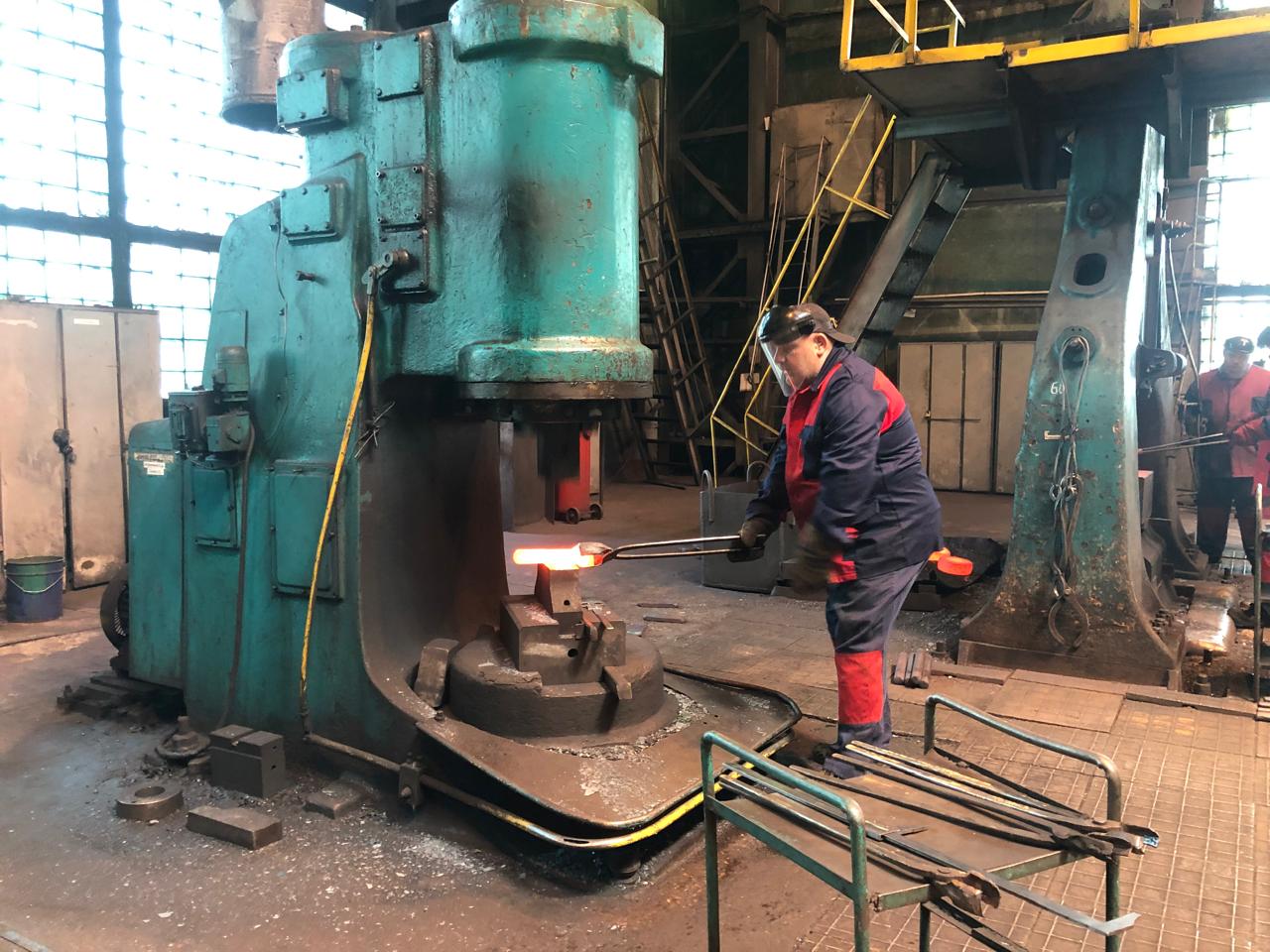 ىزدەنىستى ارقاۋ ەتكەن كاسىپورىن