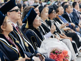 Maqsut Narikbayev University تۇلەكتەرىنە ديپلوم تابىستالدى